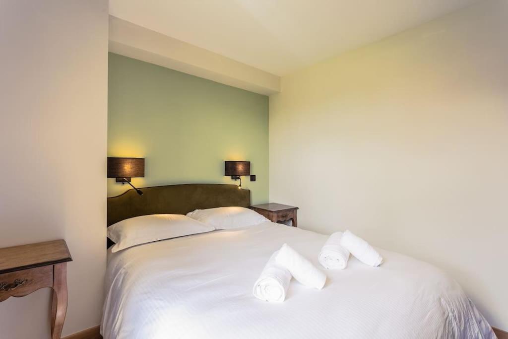 Guardian House Of Chateau Monteil With Heated Pool And Jacuzzi Villa Calviac-en-Perigord Екстериор снимка