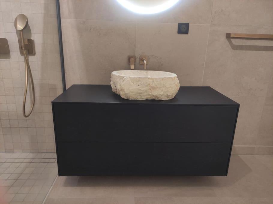 Guardian House Of Chateau Monteil With Heated Pool And Jacuzzi Villa Calviac-en-Perigord Екстериор снимка